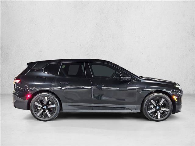 Certified 2024 BMW iX xDrive50 AWD/4WD image 4