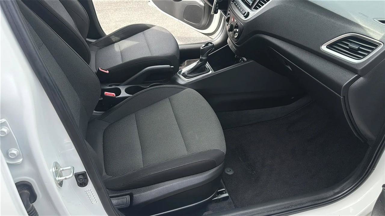 Used 2020 Hyundai Accent SE FWD image 34
