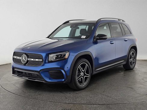 Used 2024 Mercedes-Benz GLB 250 image 7