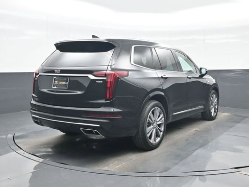 Used 2020 Cadillac XT6 Premium Luxury FWD image 6