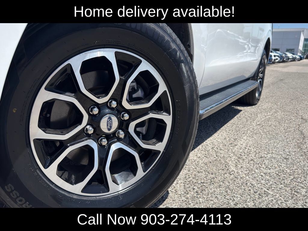 Used 2022 Ford Expedition XLT RWD image 4
