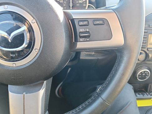 Used 2010 MAZDA MX-5 Miata Grand Touring w/ Premium Pkg RWD image 15