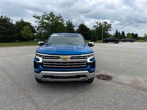 Used 2024 Chevrolet Silverado 1500 LTZ w/ LTZ Premium Package AWD/4WD image 2