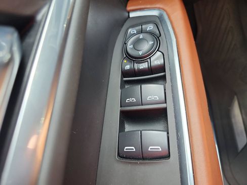 Certified 2025 GMC Sierra 3500 Denali Ultimate AWD/4WD image 27