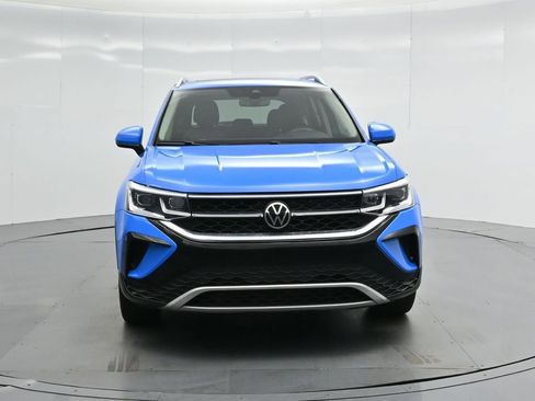 Used 2022 Volkswagen Taos SEL w/ Panoramic Sunroof Package image 53