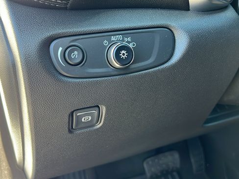 Certified 2021 Chevrolet Blazer LT AWD/4WD image 28