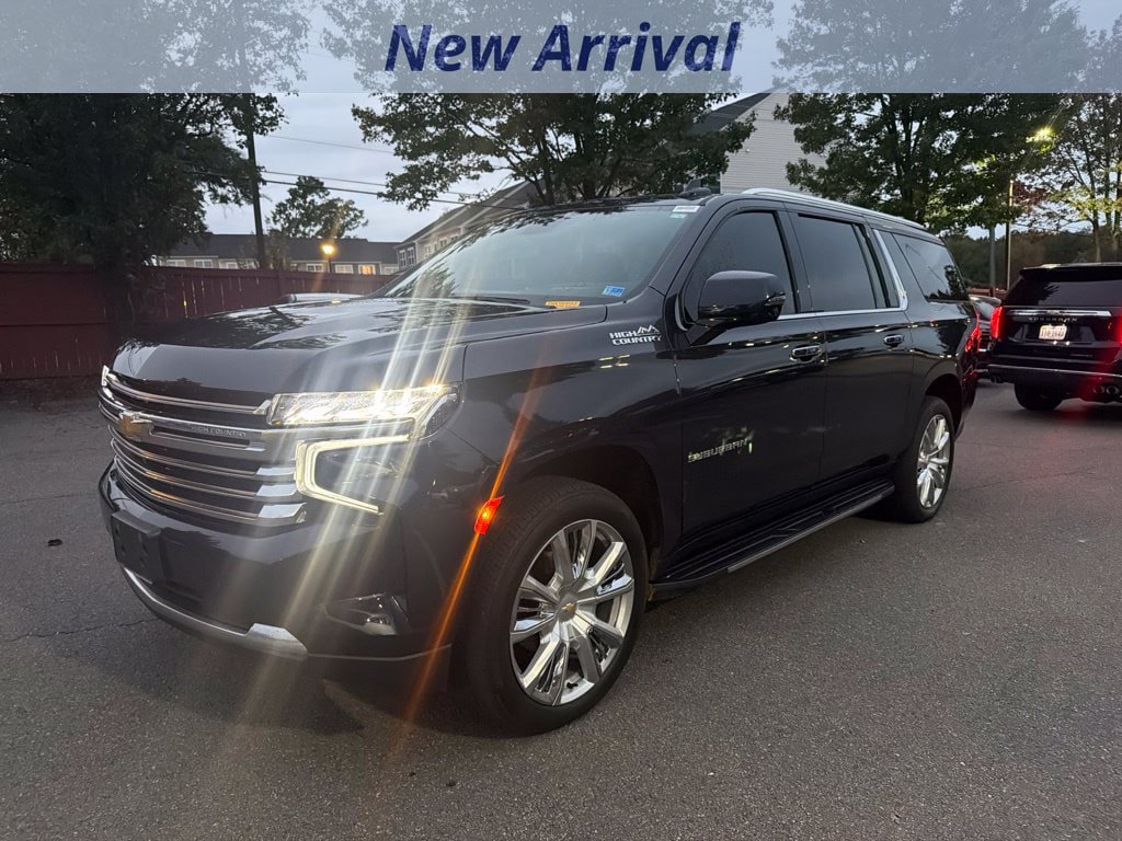 Used 2023 Chevrolet Suburban High Country AWD/4WD image 1