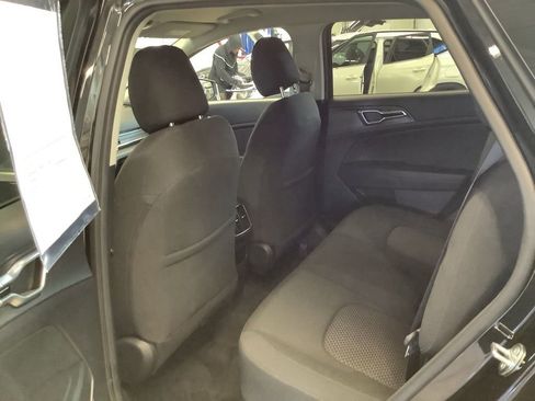 Certified 2023 Kia Sportage LX AWD/4WD image 18