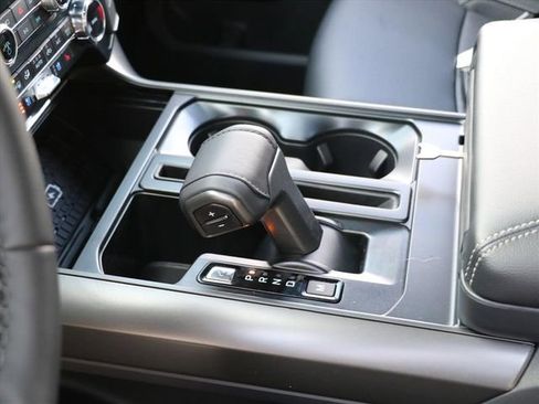 New 2025 Ford F150 Lariat w/ Equipment Group 502A High image 30