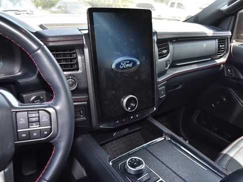 Used 2023 Ford Expedition Limited RWD image 10