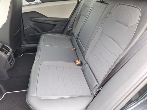 New 2026 Volkswagen Taos SE FWD image 22