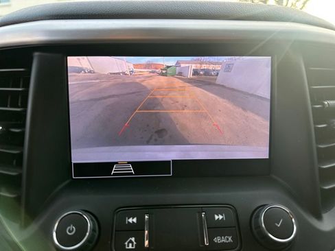 Used 2023 GMC Acadia SLE w/ Elevation Edition image 16