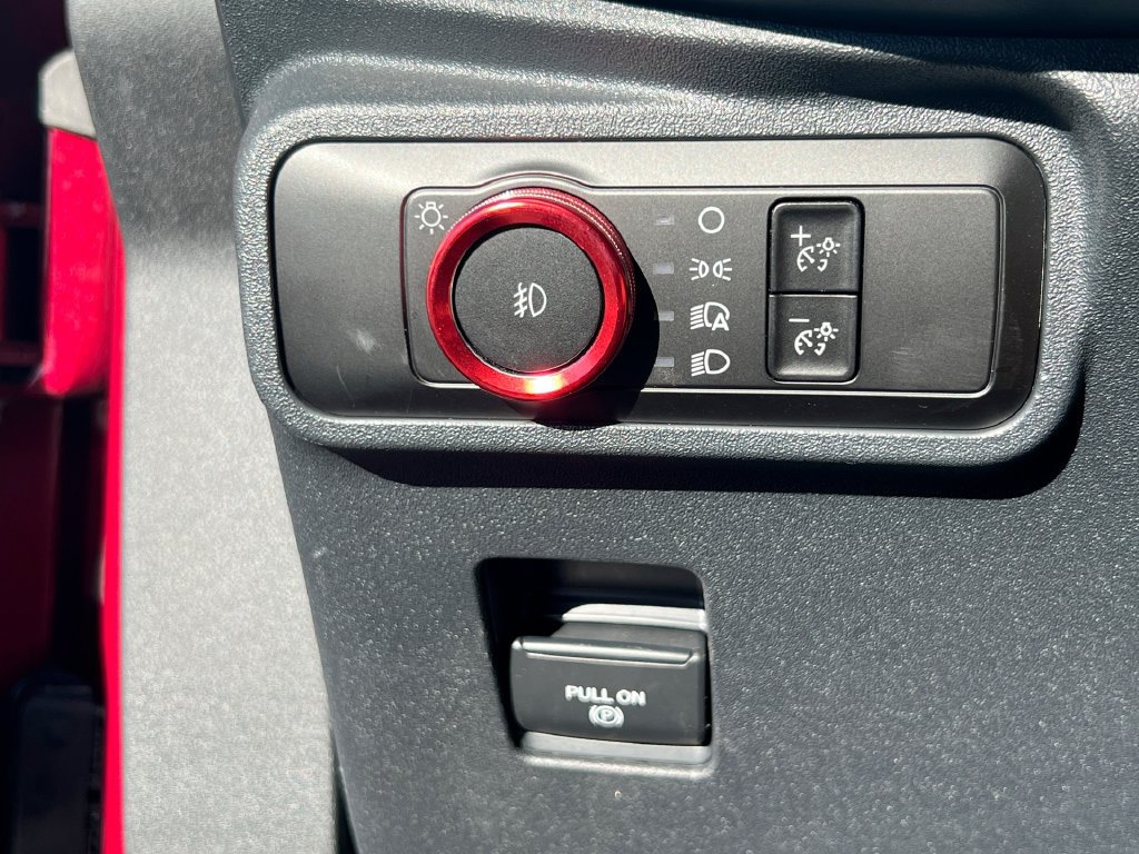 Used 2025 Ford Bronco Heritage Edition AWD/4WD image 39