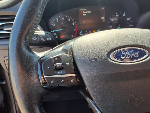 Used 2021 Ford Escape SEL image 15