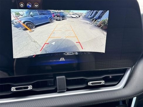 Used 2025 Chevrolet Equinox LT image 13