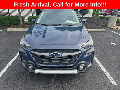 Used 2025 Subaru Outback Limited AWD/4WD image 2