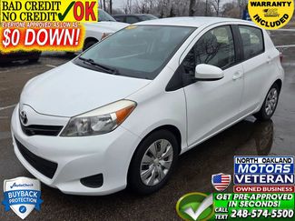 Used 2013 Toyota Yaris LE video 1