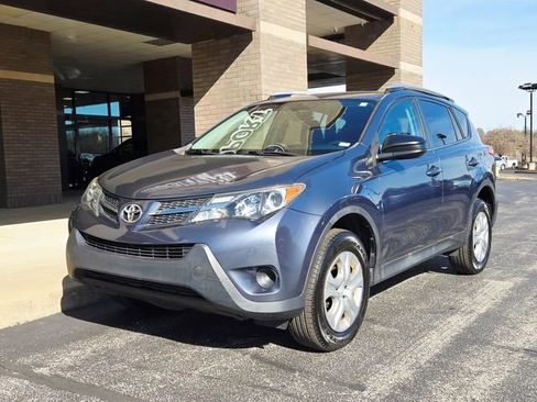 Used 2013 Toyota RAV4 LE image 3