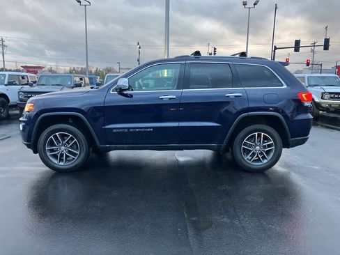 Used 2018 Jeep Grand Cherokee Limited image 3