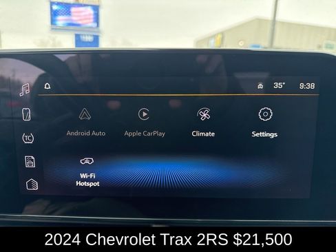 Used 2024 Chevrolet Trax RS w/ Sunroof Package image 21