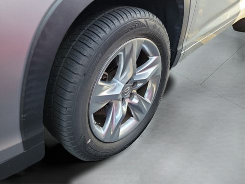 Used 2014 Toyota Highlander Limited FWD image 30