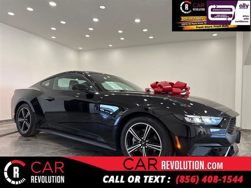 Used 2024 Ford Mustang Coupe image 1