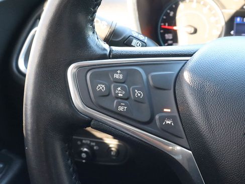 Used 2020 Chevrolet Equinox LT image 28