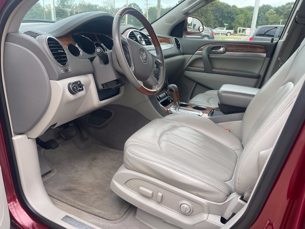 Used 2010 Buick Enclave CXL FWD image 8