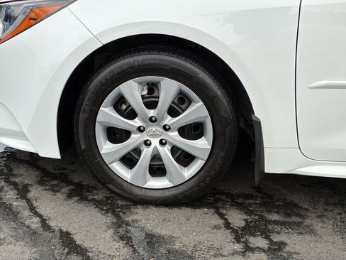 Used 2023 Toyota Corolla LE image 48