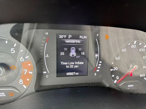 Certified 2022 Jeep Compass Latitude AWD/4WD image 11