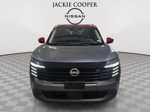 Used 2025 Nissan Kicks SR FWD image 2