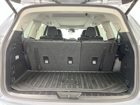 Used 2023 Subaru Ascent Touring image 31