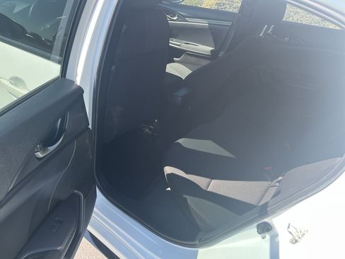 Used 2019 Honda Civic Sport image 8