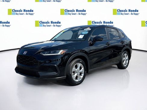 Certified 2025 Honda HR-V LX image 3