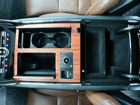 Used 2024 Lincoln Navigator Reserve w/ Equipment Group 201A AWD/4WD image 38