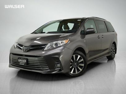 Used 2019 Toyota Sienna XLE