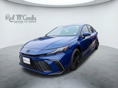 Used 2026 Toyota Camry SE w/ Convenience Package FWD image 1