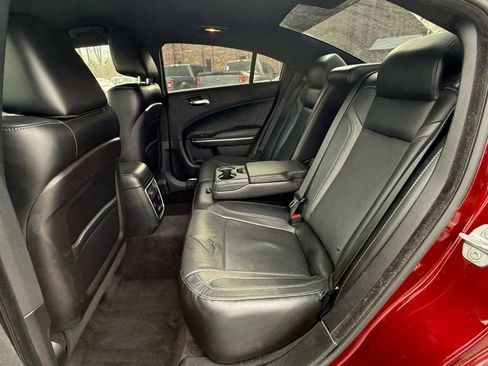 Used 2017 Dodge Charger SXT w/ AWD Plus Group image 27