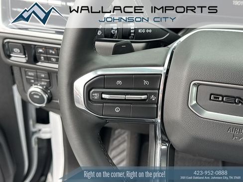 Used 2025 GMC Yukon Denali AWD/4WD image 31
