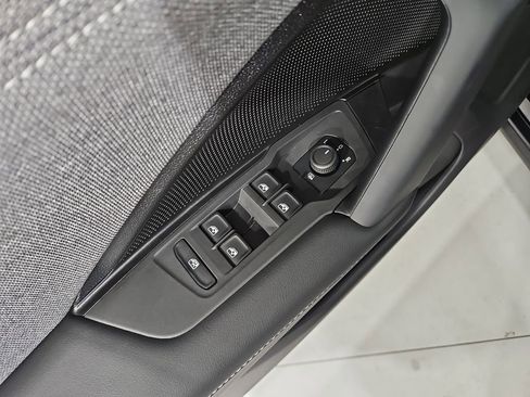 New 2025 Volkswagen Tiguan S image 11