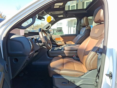 Used 2025 Ford Expedition King Ranch image 15