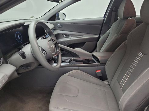 Used 2024 Hyundai Elantra SEL FWD image 17