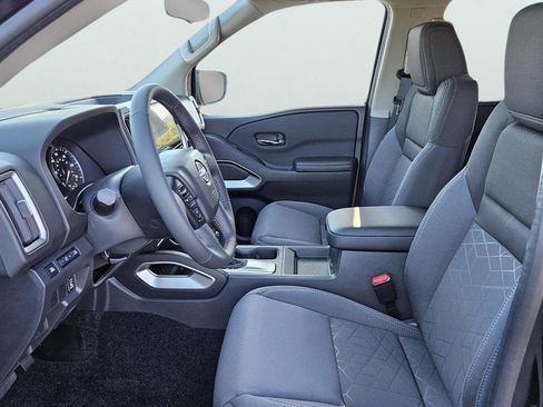 New 2025 Nissan Frontier SV w/ SV Convenience Package image 10