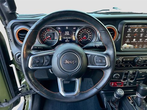 Used 2022 Jeep Gladiator Mojave w/ Cold Weather Group image 13