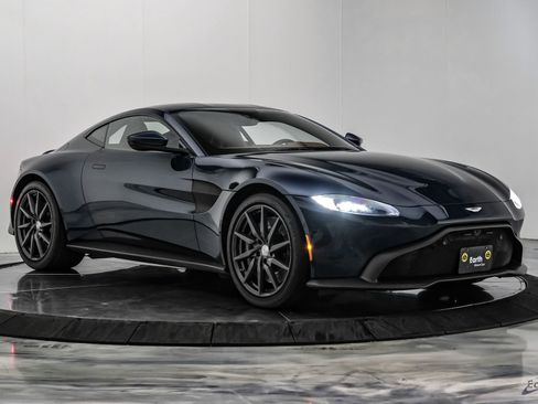 Used 2020 Aston Martin V8 Vantage Coupe RWD image 23