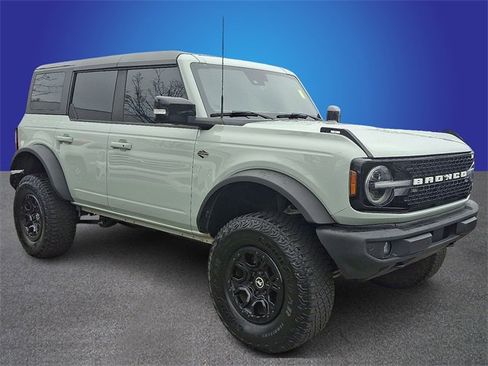 Used 2021 Ford Bronco Wildtrak image 3