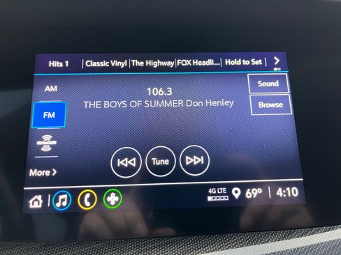 Used 2022 Buick Envision Preferred w/ Sport Touring Package image 10