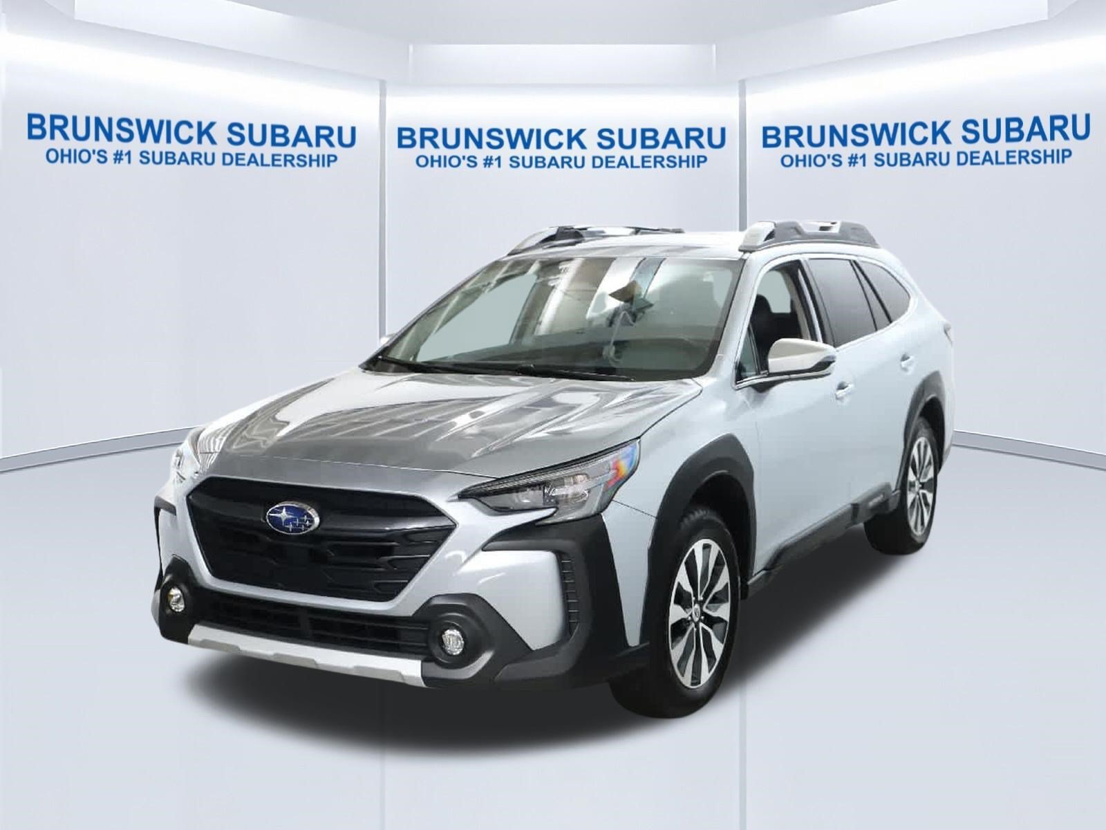 Certified 2025 Subaru Outback Touring w/ Tech Package 3 AWD/4WD image 1