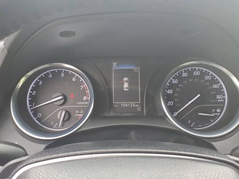 Used 2020 Toyota Camry SE image 13