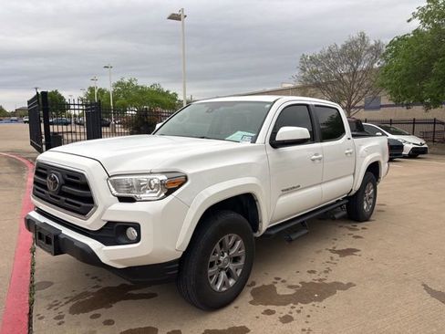 Used 2019 Toyota Tacoma SR5 image 1
